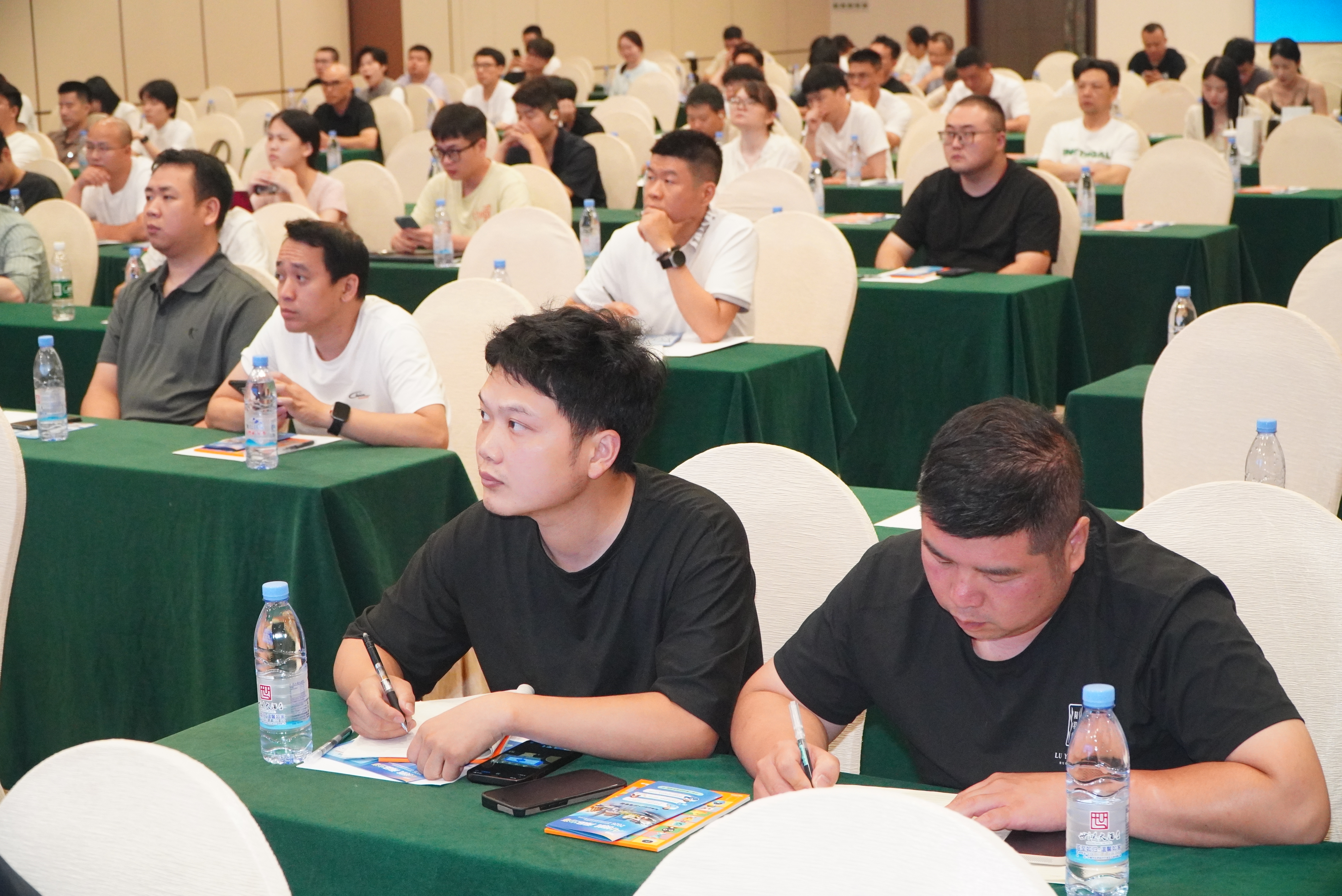 我市开展跨境电商合作对接活动(图2)